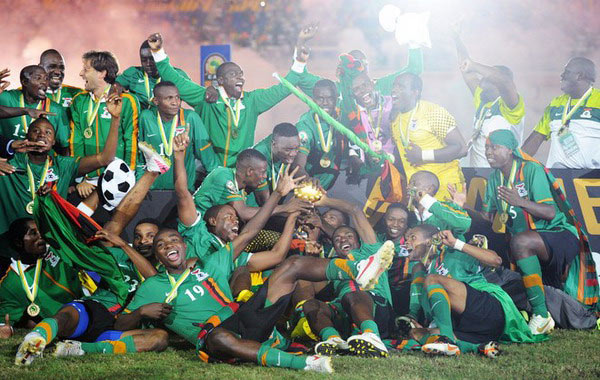 罗齐尔曾请网红看自己打球 皮二爷已关注！（罗齐尔曾邀网红现场看球，皮二爷已关注）