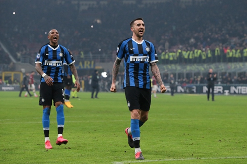 斯图加特vs奥格斯堡：努贝尔、昂达夫首发，凯文-施洛特贝克、法比安-里德出战（斯图加特战奥格斯堡：努贝尔、昂达夫首发，凯文-施洛特贝克、法比安-里德确认出战）