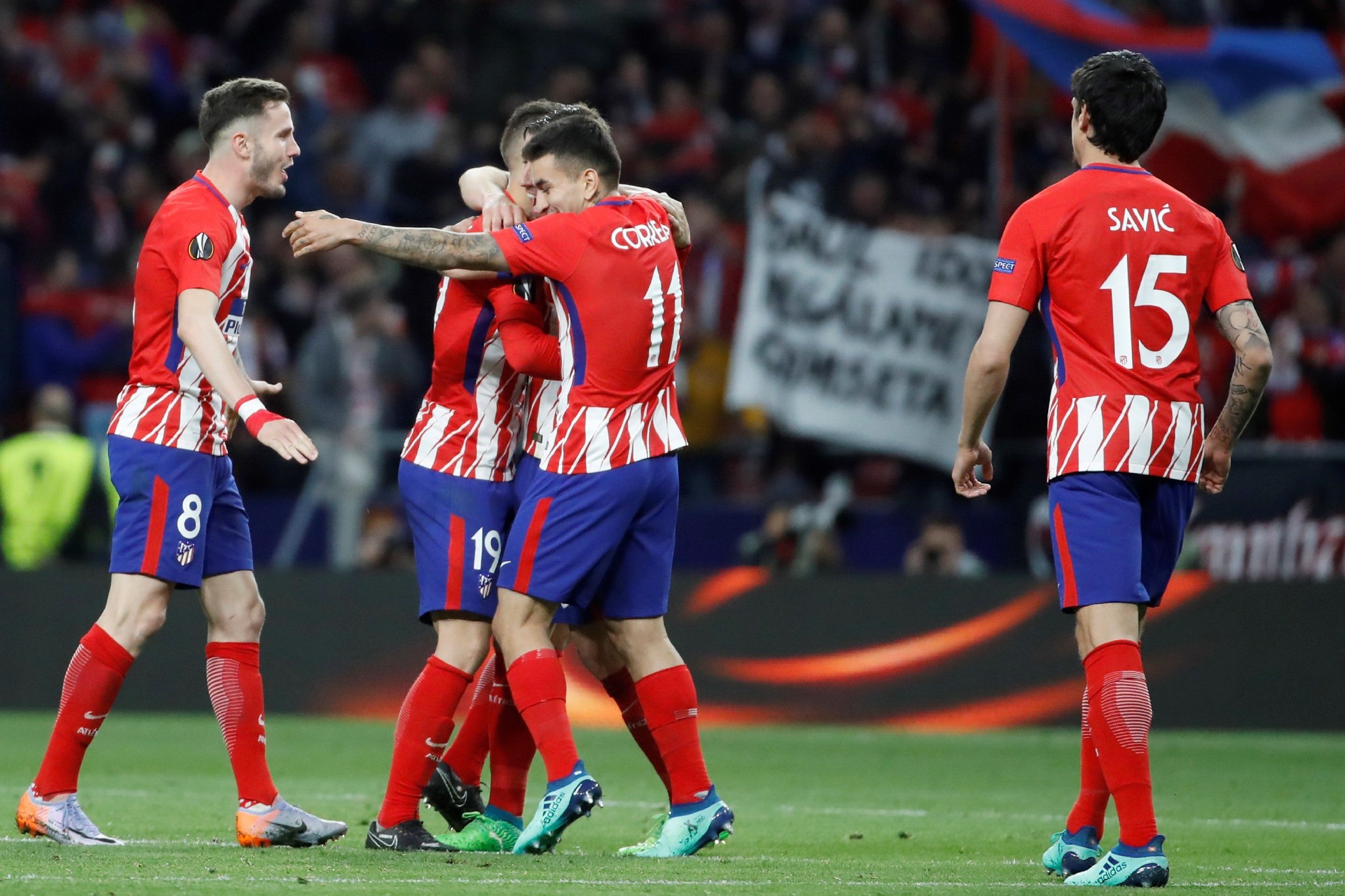 记者：艾纳维和科内排除韧带损伤，力争参加与那不勒斯榜首战（记者：艾纳维、科内无韧带伤，力争赶上对那不勒斯的榜首大战）