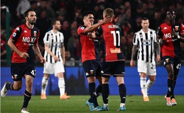 鲁媒：陈泽仕和依木兰今天抵达成都，参加U22国足的训练备战（鲁媒：陈泽仕、依木兰今日抵蓉，随U22国足展开备战训练）