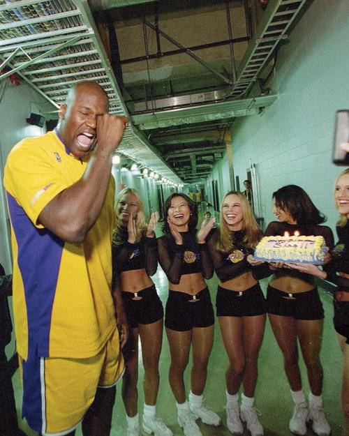 东体：河南球迷反思心态有点飘，俱乐部人士提到“大热必死”（东体：河南球迷自省心态有些浮，俱乐部人士称热门易翻车）